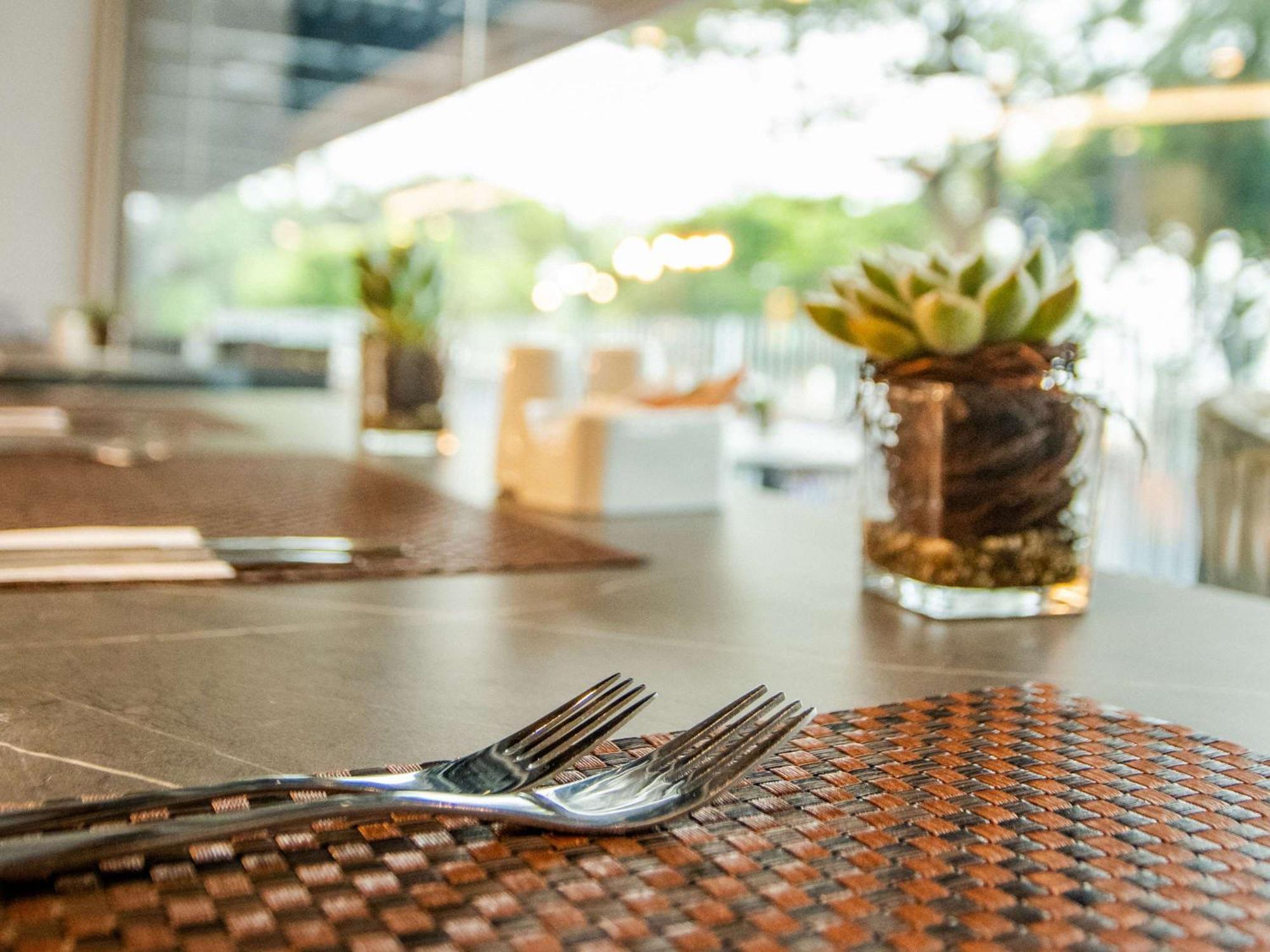 Ibis Styles El Malecon Guayaquil Hotel Exterior photo