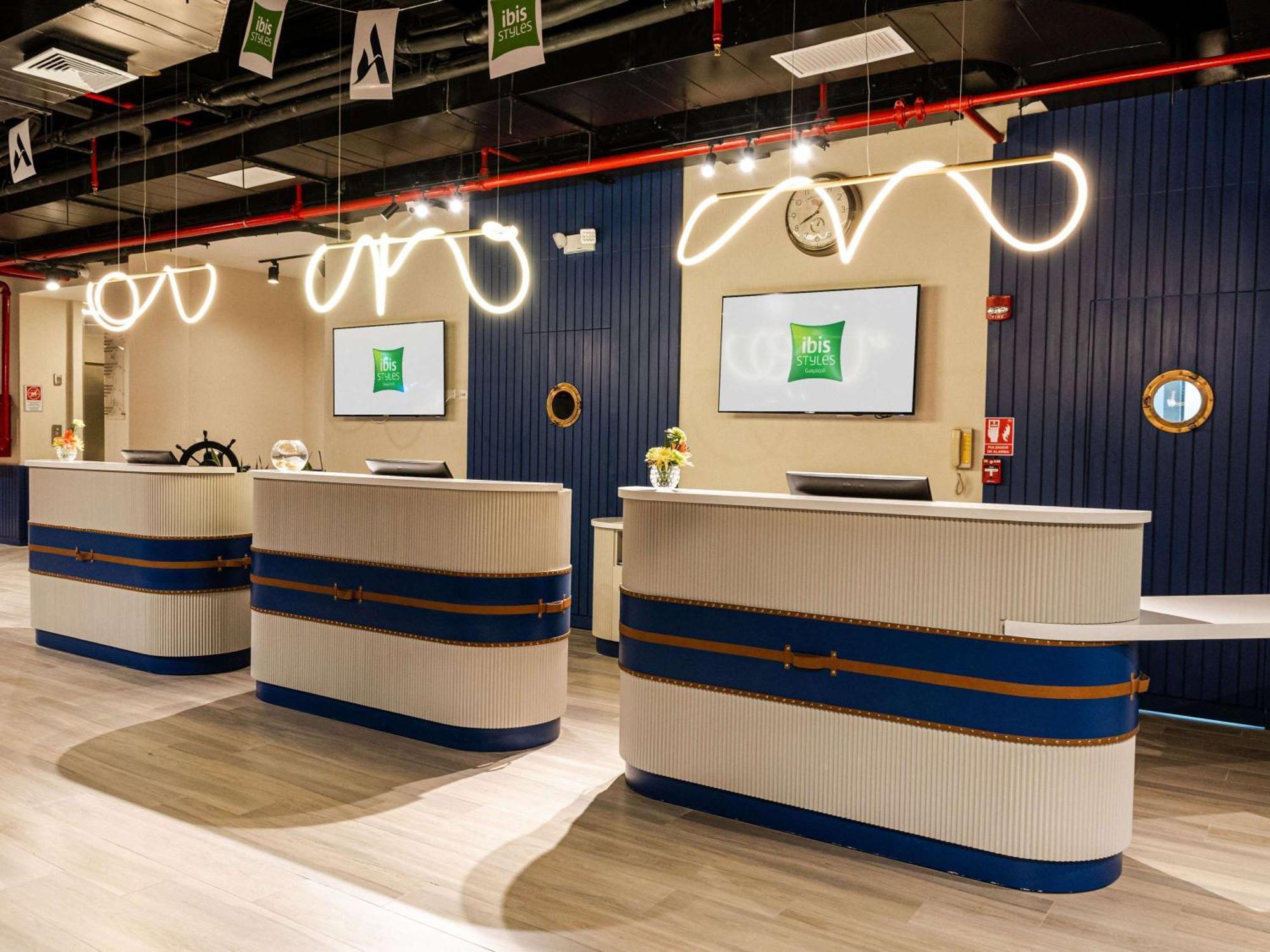 Ibis Styles El Malecon Guayaquil Hotel Exterior photo